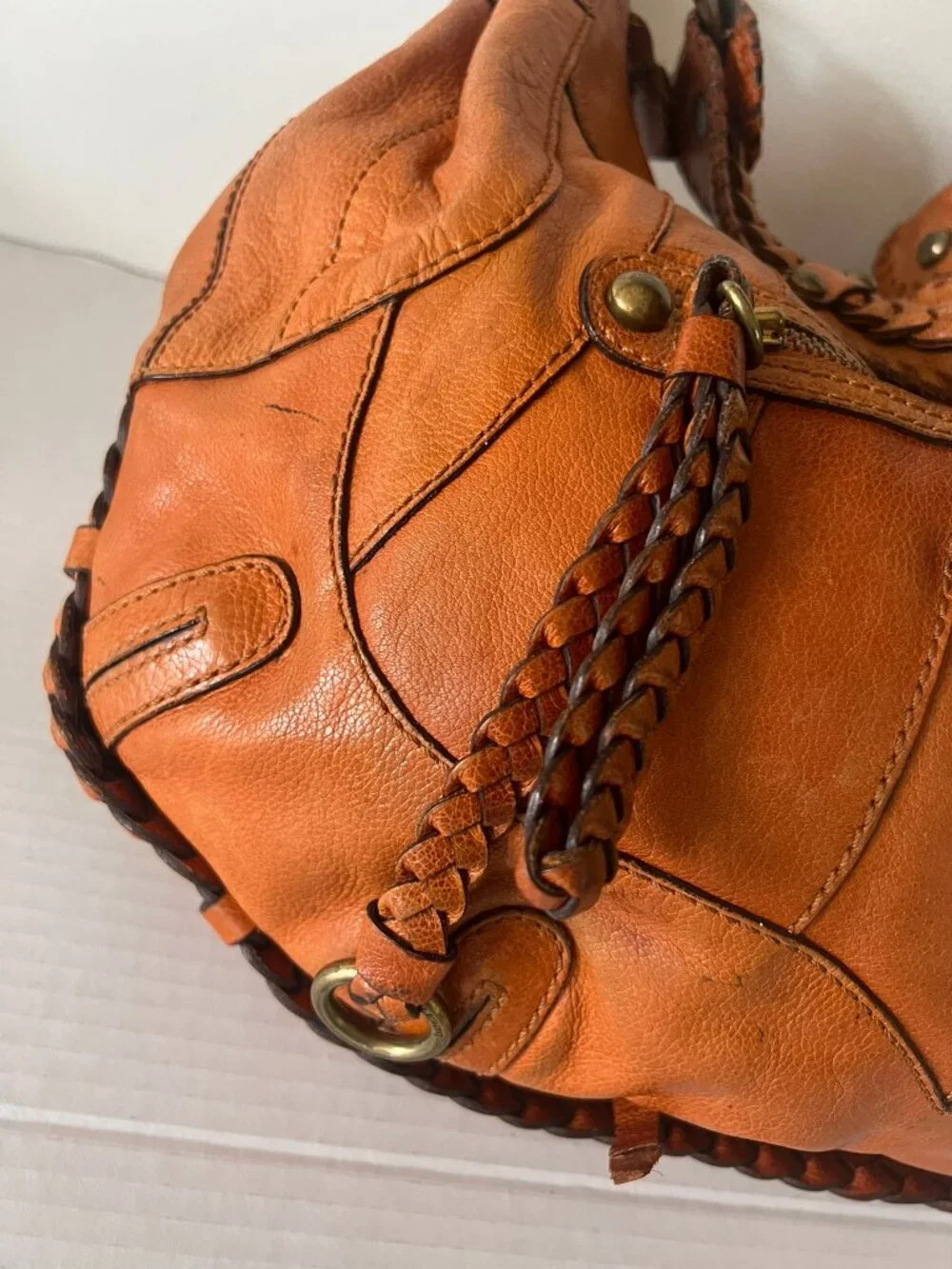 ISABELLA FIORE LOVE DOVE HOBO LEATHER BAG